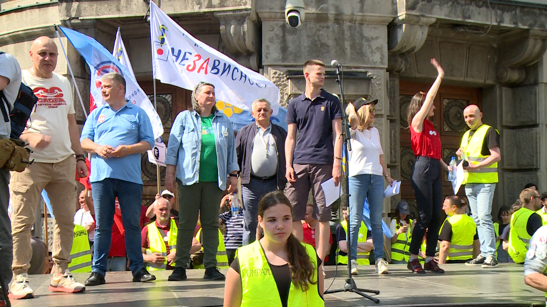 Beograd, veliki protest nekoliko sindikata i studenata ispred Vlade Srbije, pokrivanje Beograd, veliki protest nekoliko sindikata i studenata ispred Vlade Srbije, pokrivanje